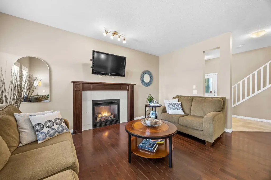211 Mountainview Drive Okotoks AB T1S 0L6
