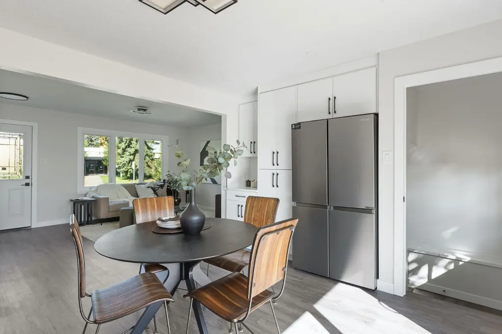 9608 5 Street SE Calgary AB T2J 1K6