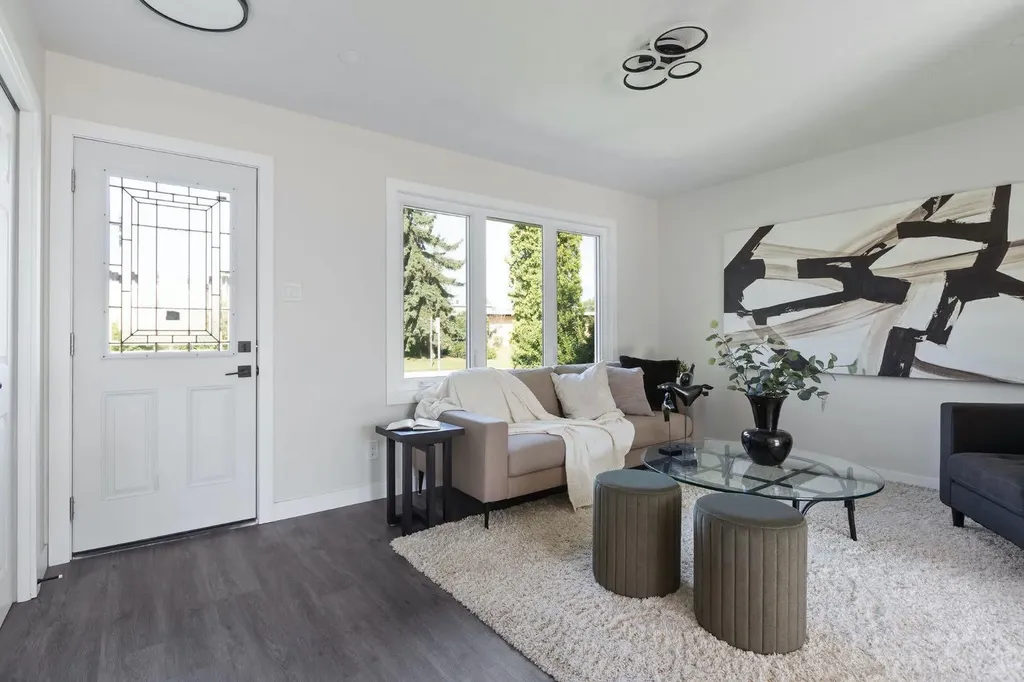 9608 5 Street SE Calgary AB T2J 1K6