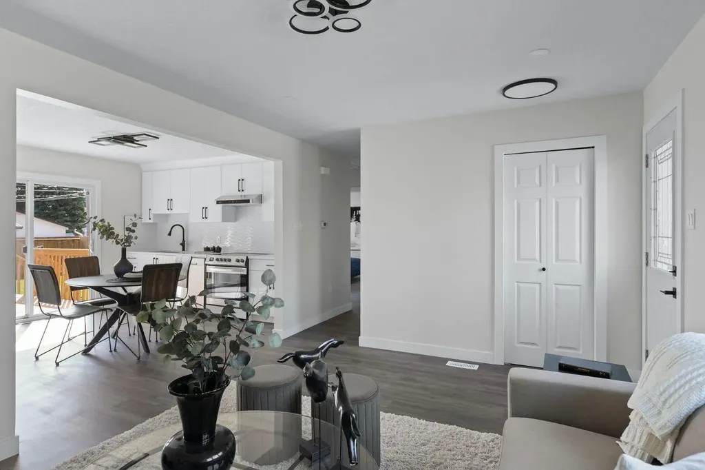 9608 5 Street SE Calgary AB T2J 1K6