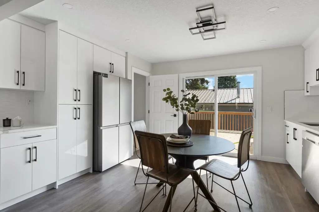 9608 5 Street SE Calgary AB T2J 1K6