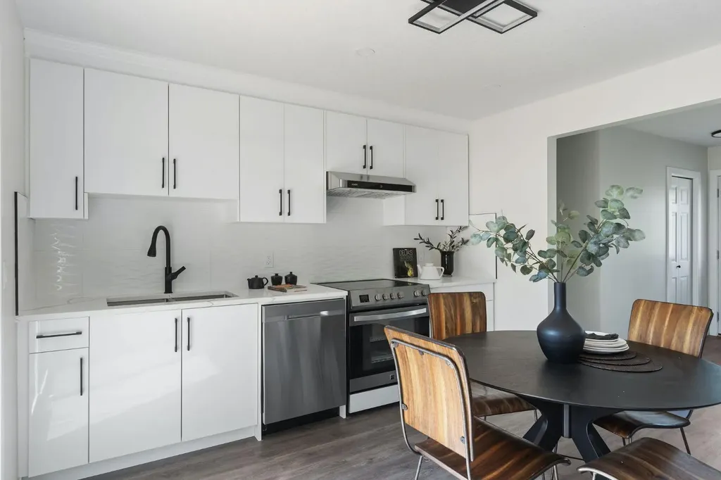 9608 5 Street SE Calgary AB T2J 1K6