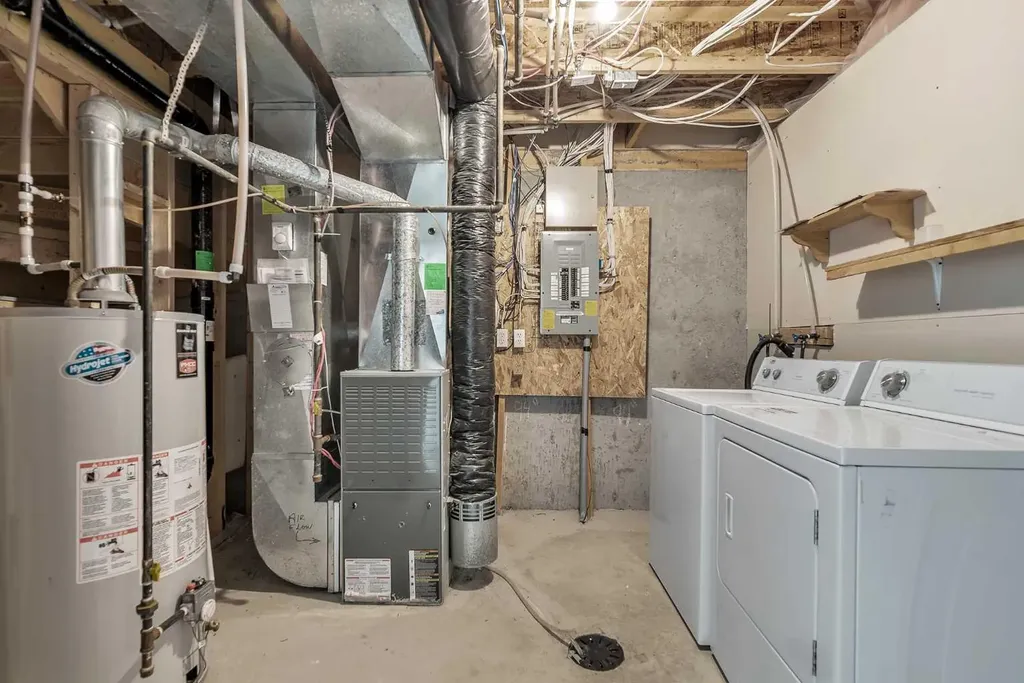 34 Royal Manor NW Calgary AB T3G 5T7