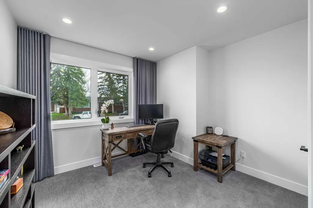 2328 58 Avenue SW Calgary AB T3E 1N5