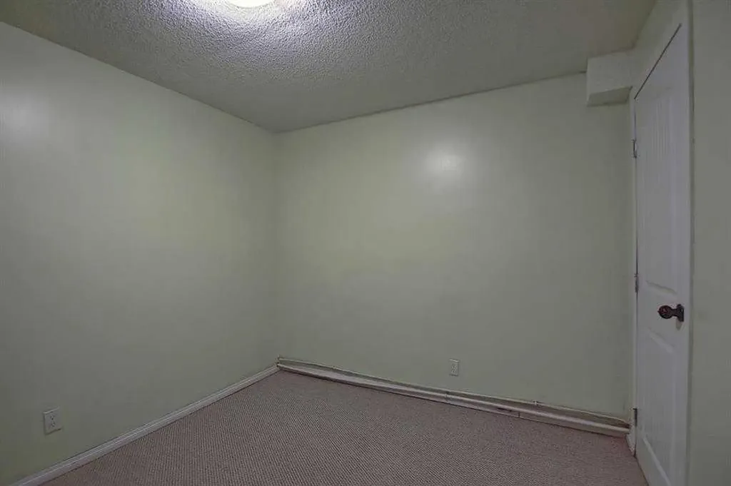164 Faldale Close NE Calgary AB T3J 1V9