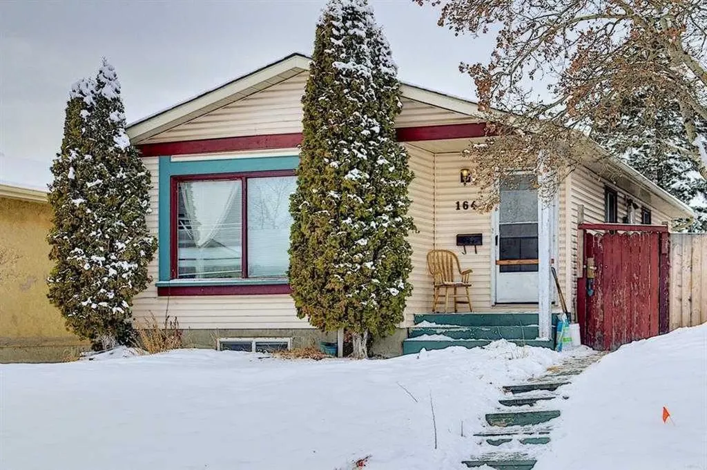 164 Faldale Close NE Calgary AB T3J 1V9