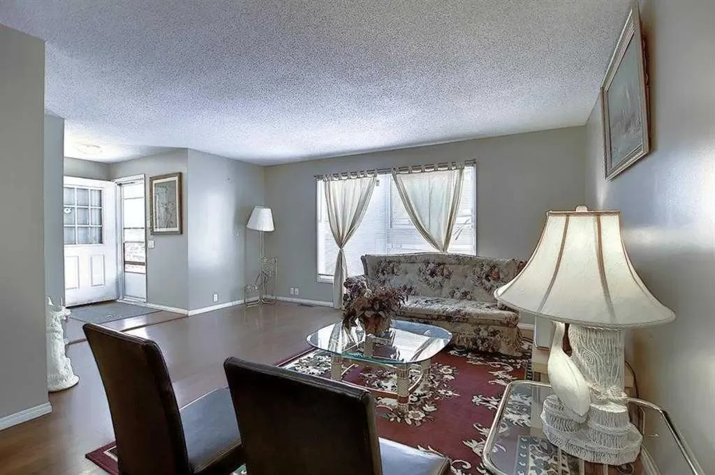 164 Faldale Close NE Calgary AB T3J 1V9