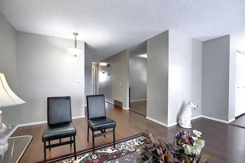 164 Faldale Close NE Calgary AB T3J 1V9