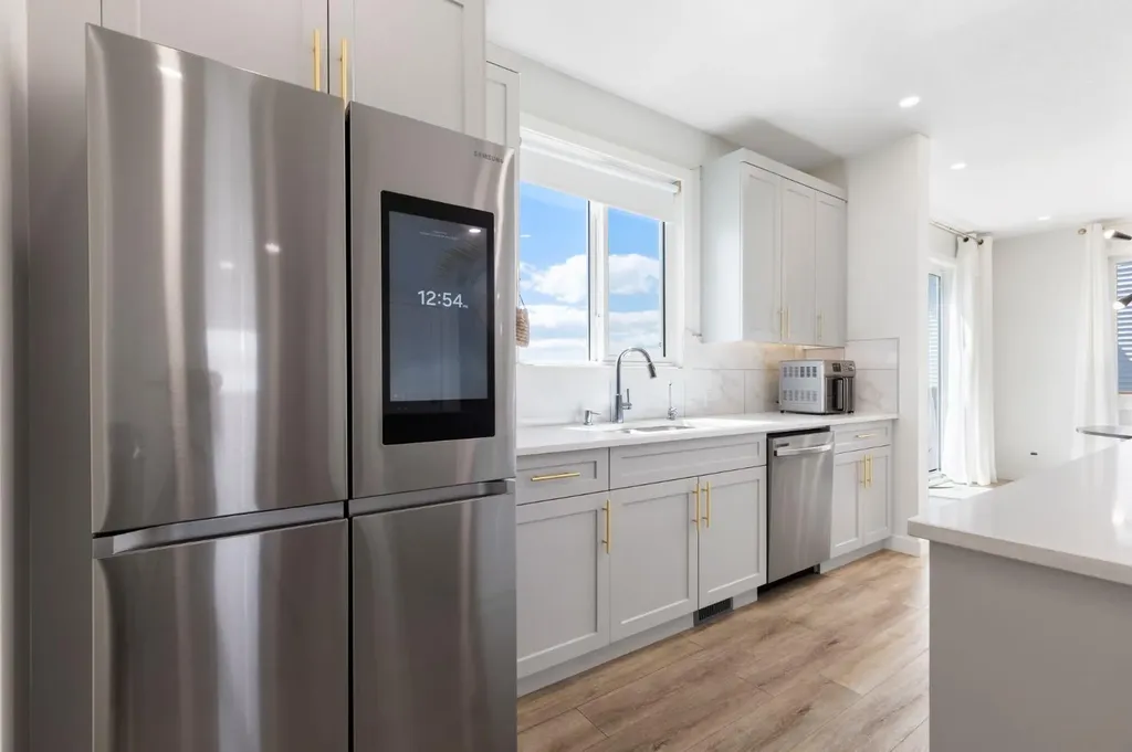 183 Brander Avenue Langdon AB T0J 1X2