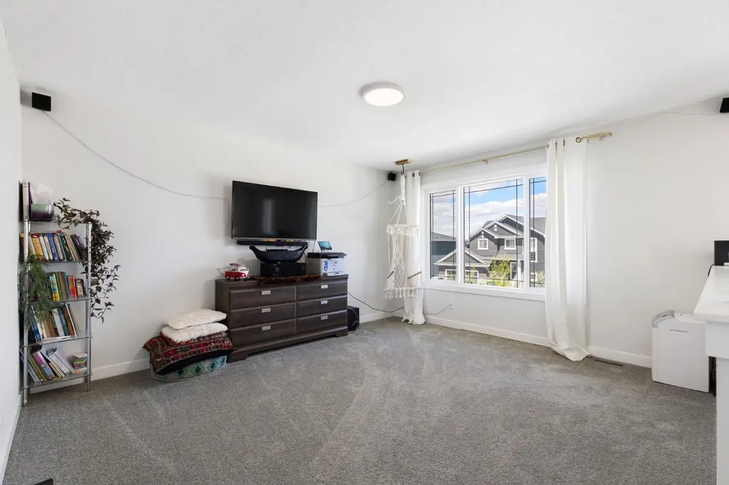 183 Brander Avenue Langdon AB T0J 1X2