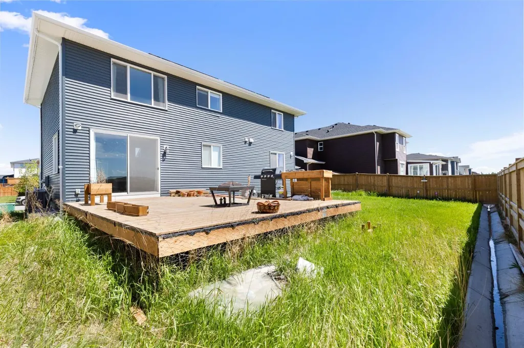 183 Brander Avenue Langdon AB T0J 1X2