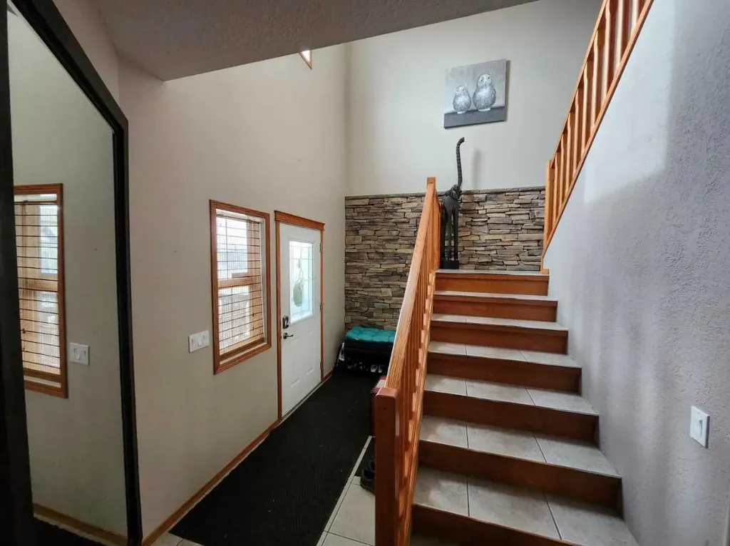 31 Oaklands Crescent Red Deer AB T4P 0C4