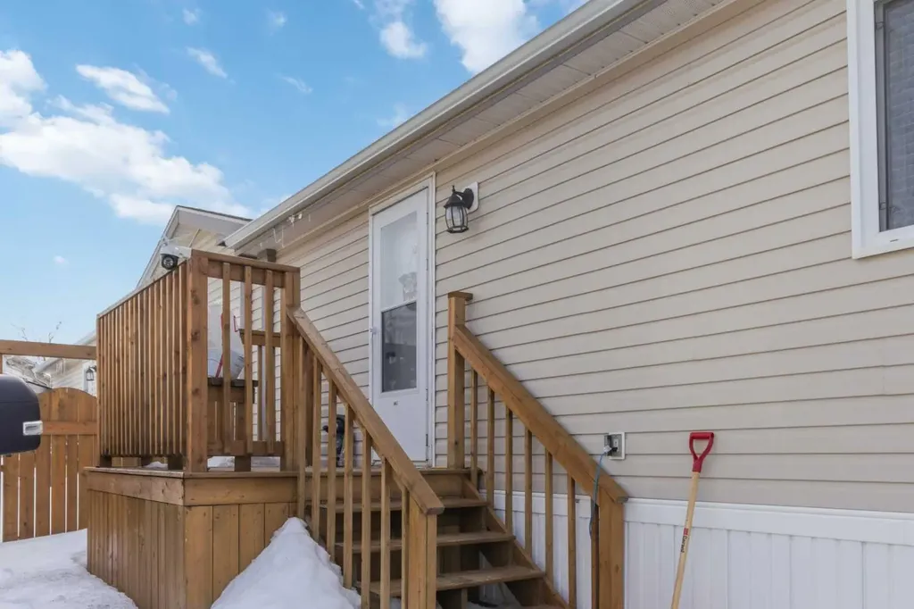 344 Grey Crescent Fort Mcmurray AB T9H 2N8
