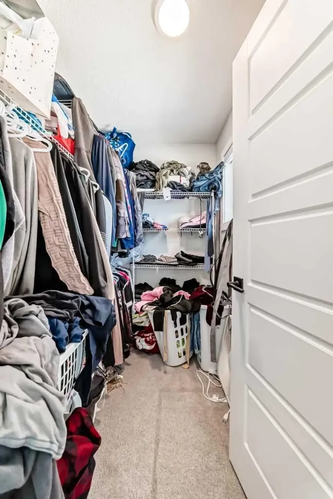223 Wolf Creek Avenue SE Calgary AB T2X4X1