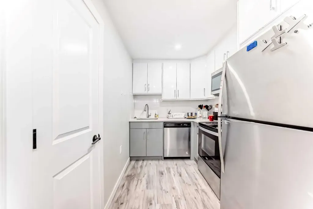 223 Wolf Creek Avenue SE Calgary AB T2X4X1