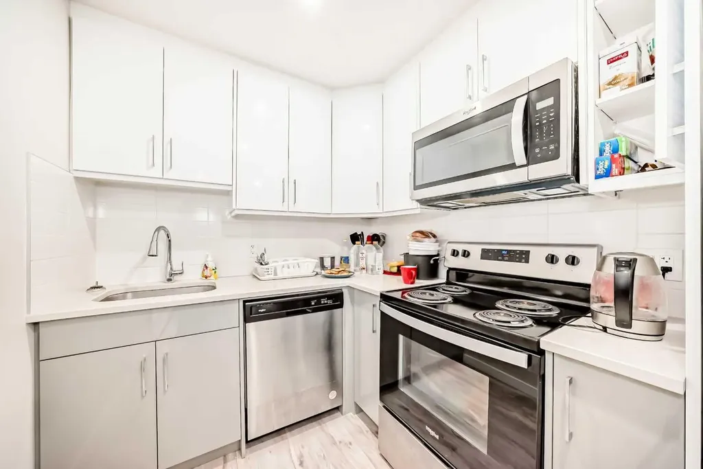 223 Wolf Creek Avenue SE Calgary AB T2X4X1