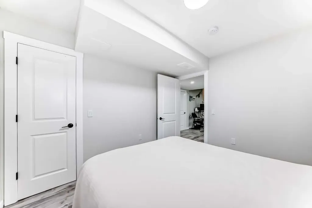 223 Wolf Creek Avenue SE Calgary AB T2X4X1