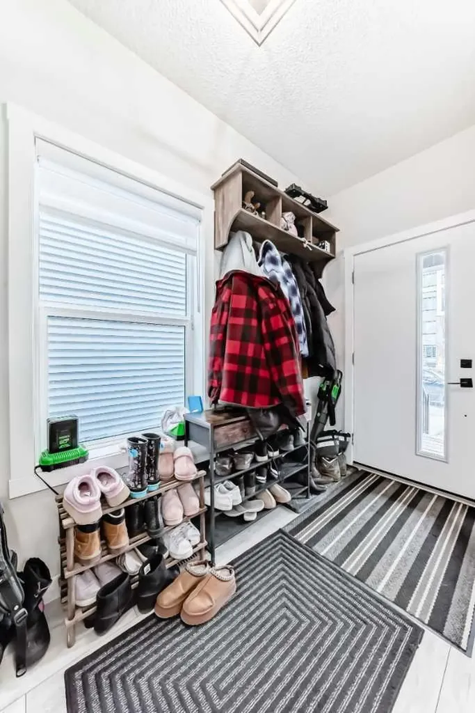 223 Wolf Creek Avenue SE Calgary AB T2X4X1