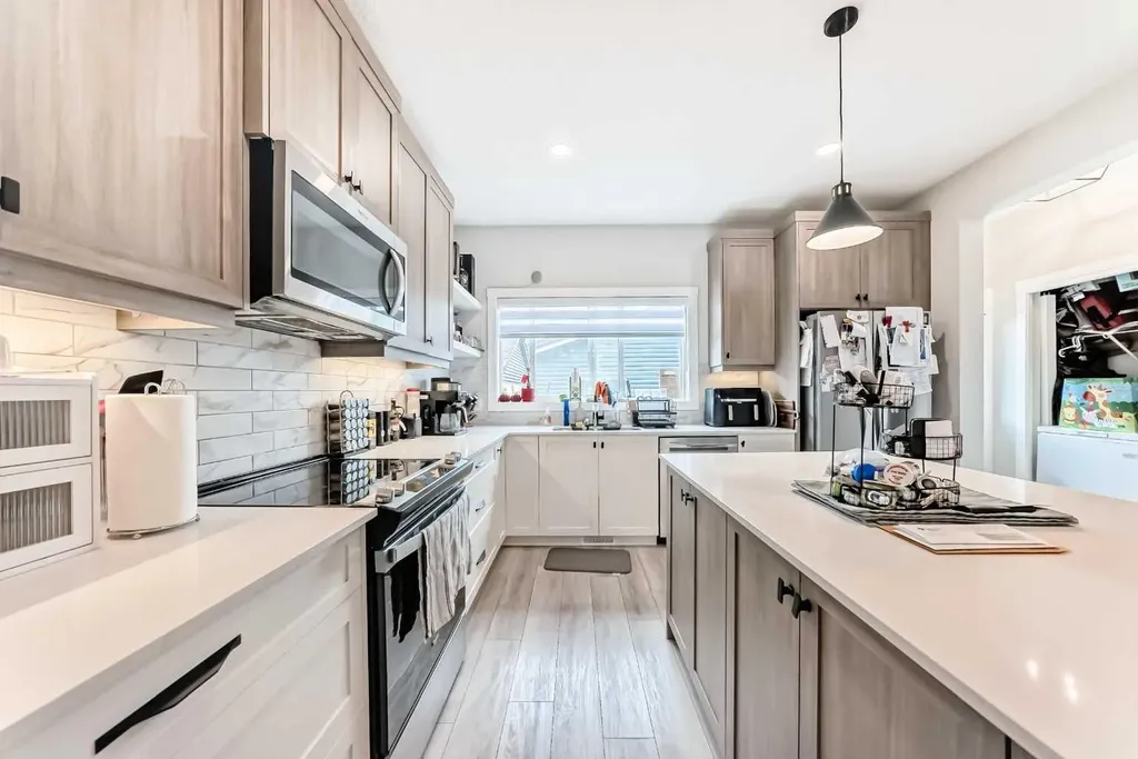 223 Wolf Creek Avenue SE Calgary AB T2X4X1
