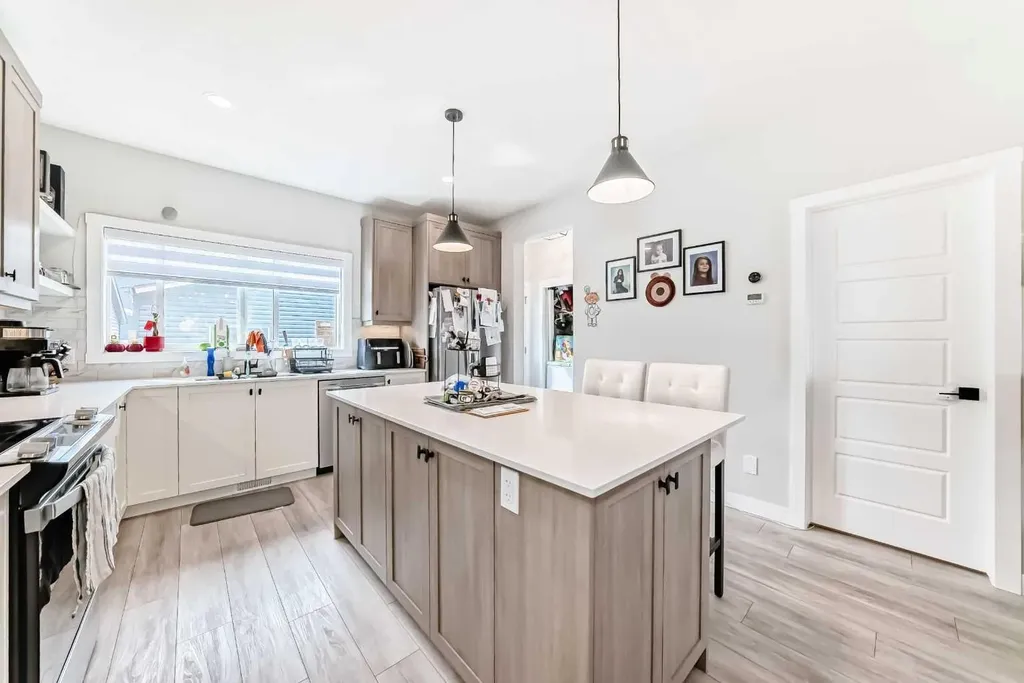223 Wolf Creek Avenue SE Calgary AB T2X4X1