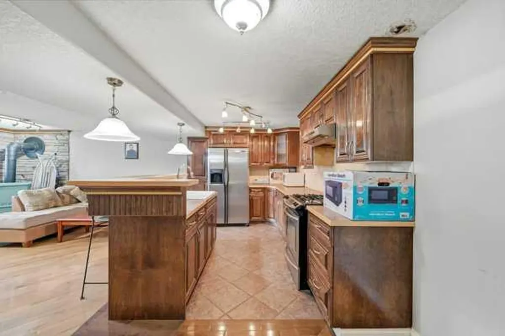 171 Rundlefield Crescent NE Calgary AB T1Y2V8