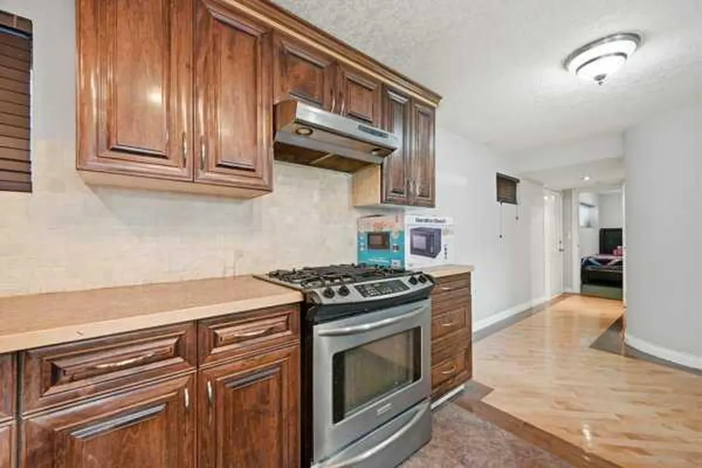 171 Rundlefield Crescent NE Calgary AB T1Y2V8