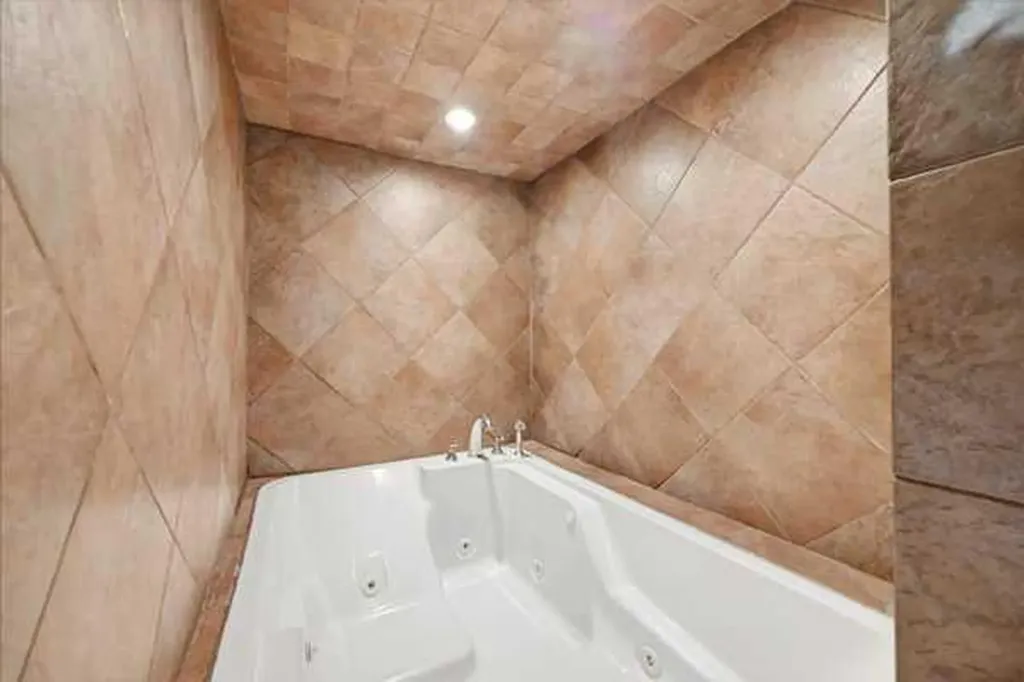 171 Rundlefield Crescent NE Calgary AB T1Y2V8
