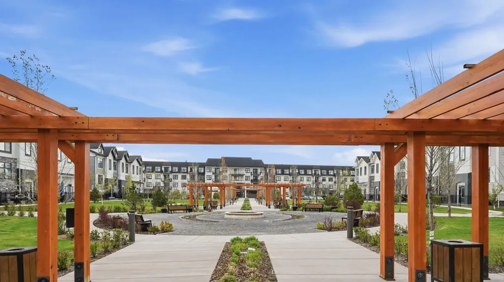 99 Les Jardins Park SE Calgary AB T2C 5V3
