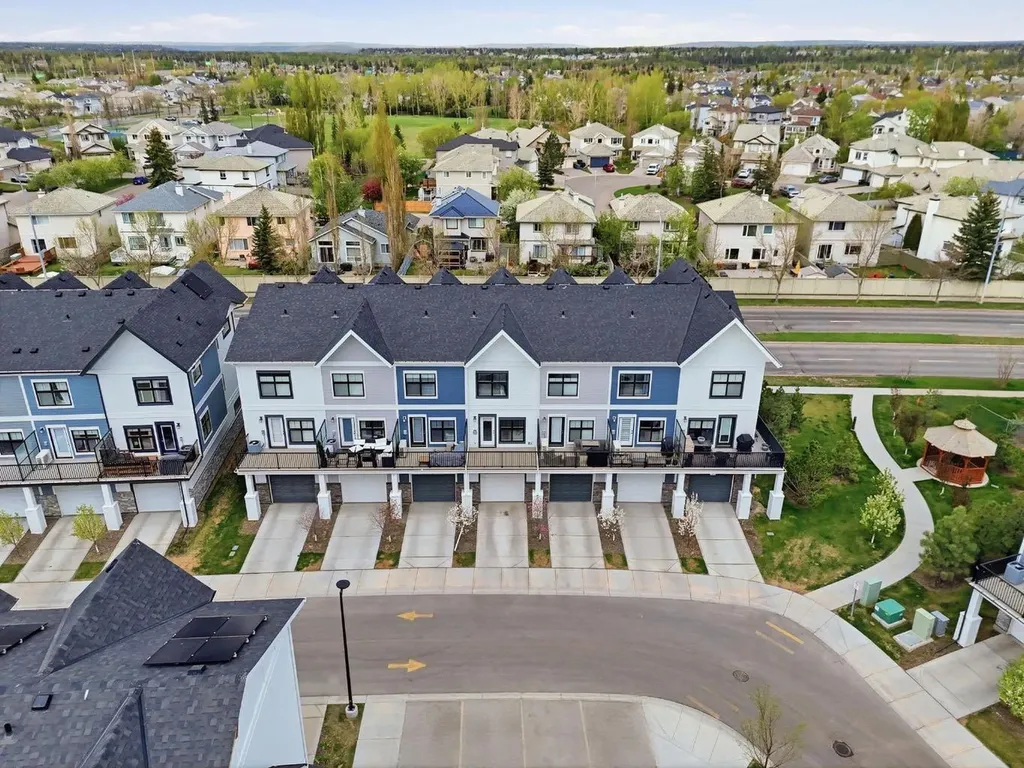 99 Les Jardins Park SE Calgary AB T2C 5V3