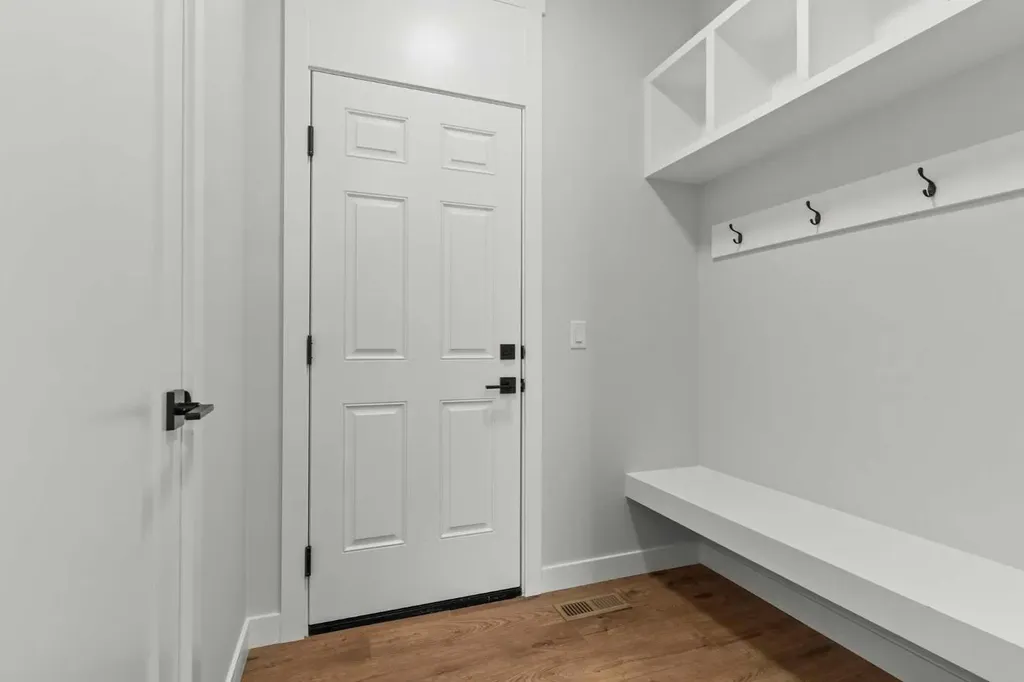294 Kinniburgh Loop Chestermere AB T1X 3C3