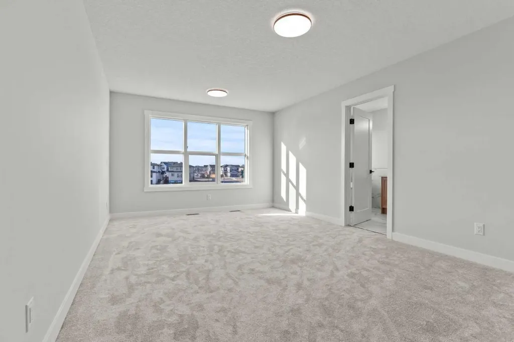 294 Kinniburgh Loop Chestermere AB T1X 3C3