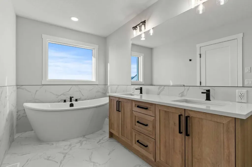 294 Kinniburgh Loop Chestermere AB T1X 3C3