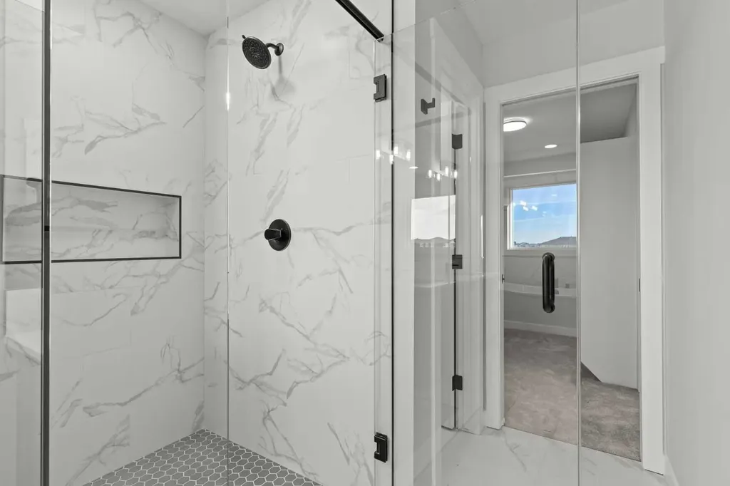 294 Kinniburgh Loop Chestermere AB T1X 3C3
