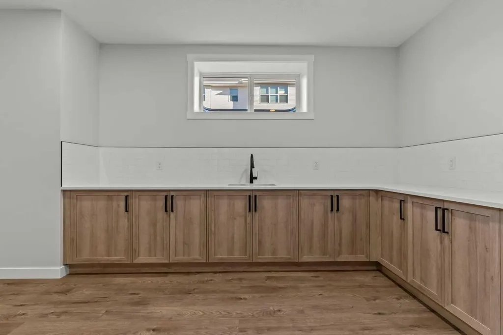 294 Kinniburgh Loop Chestermere AB T1X 3C3