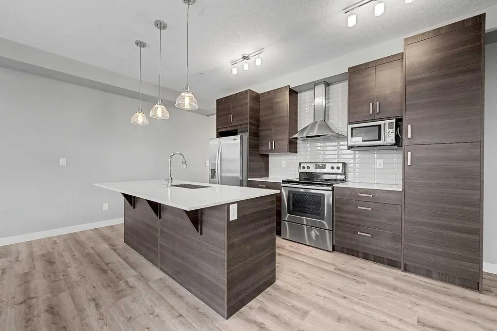 10 Walgrove Walk SE Calgary AB T2X4E3