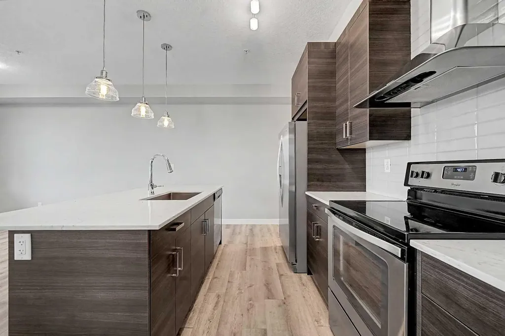 10 Walgrove Walk SE Calgary AB T2X4E3