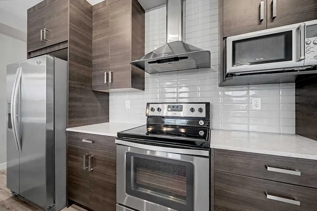 10 Walgrove Walk SE Calgary AB T2X4E3