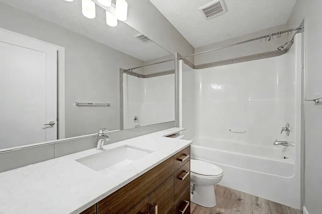 10 Walgrove Walk SE Calgary AB T2X4E3