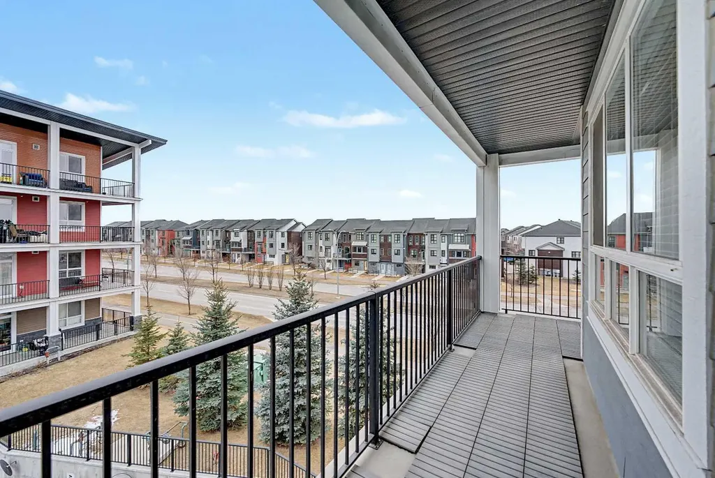 10 Walgrove Walk SE Calgary AB T2X4E3