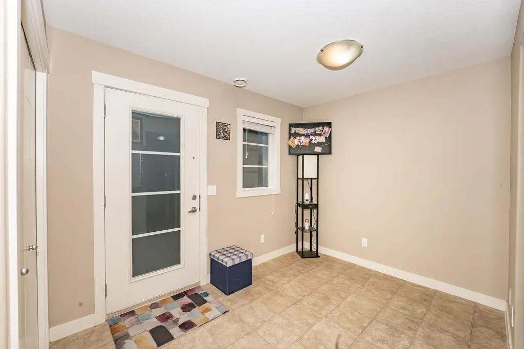 638 Redstone View NE Calgary AB T3N 0M9