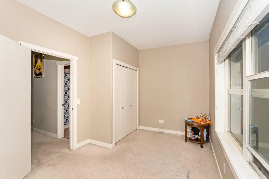 638 Redstone View NE Calgary AB T3N 0M9