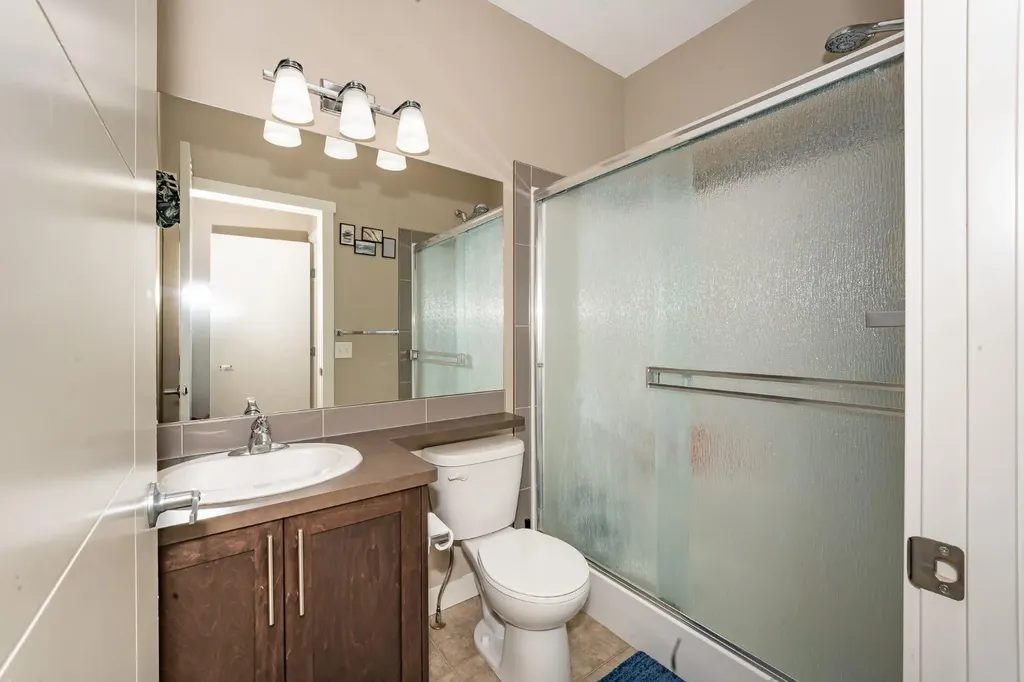638 Redstone View NE Calgary AB T3N 0M9