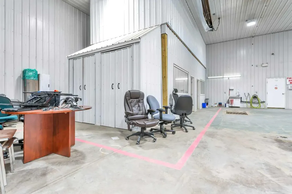 4807 43 Street Rocky Mountain House AB T4T 1A5