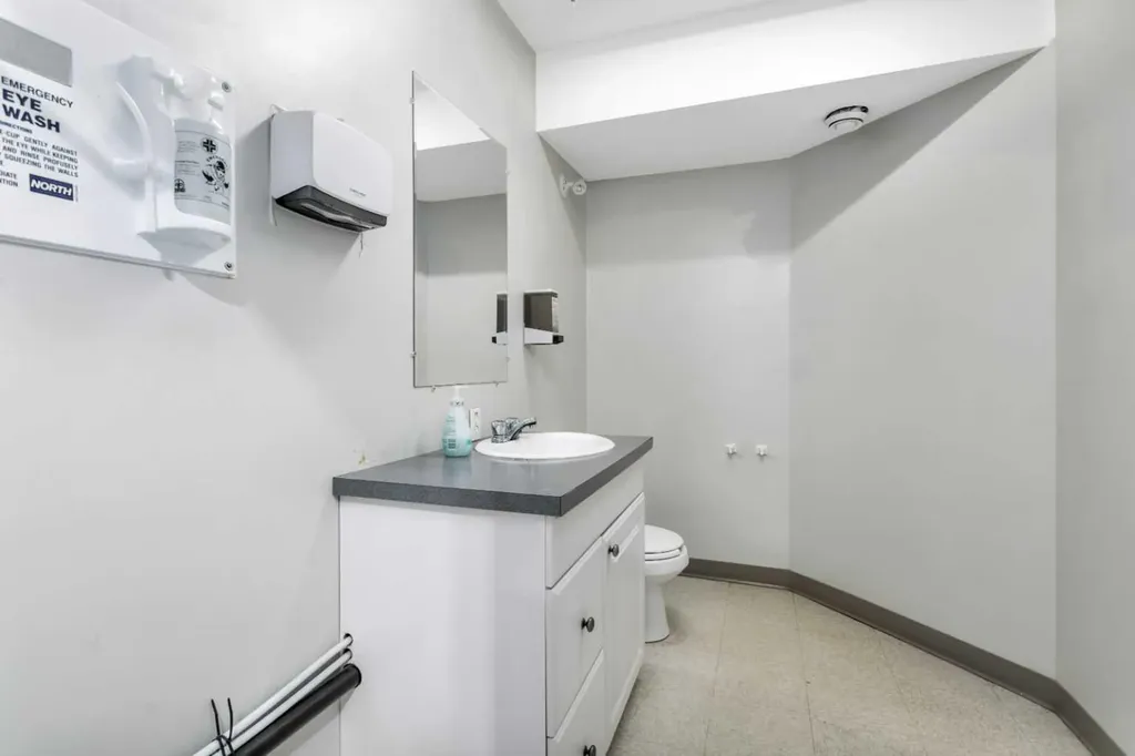 4807 43 Street Rocky Mountain House AB T4T 1A5