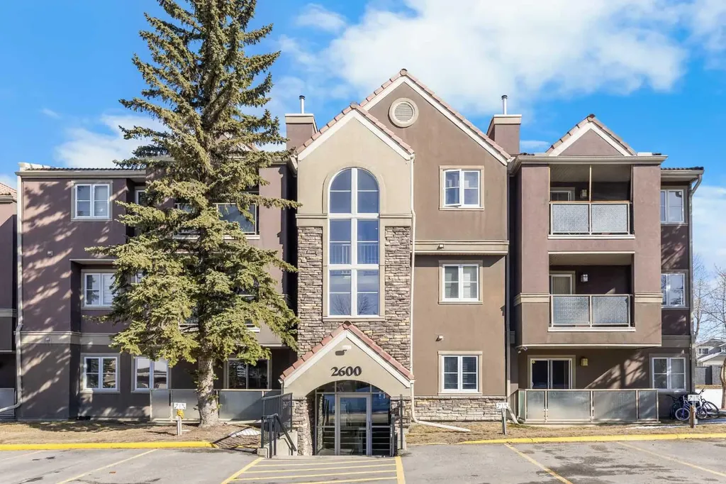 2623 Edenwold Heights NW Calgary AB T3A 3Y5