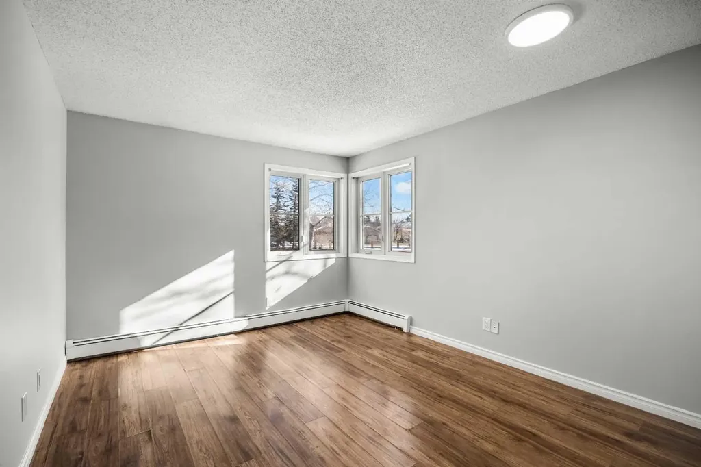 2623 Edenwold Heights NW Calgary AB T3A 3Y5