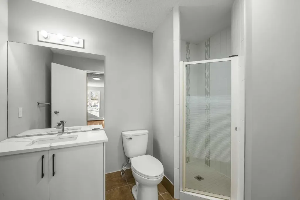 2623 Edenwold Heights NW Calgary AB T3A 3Y5