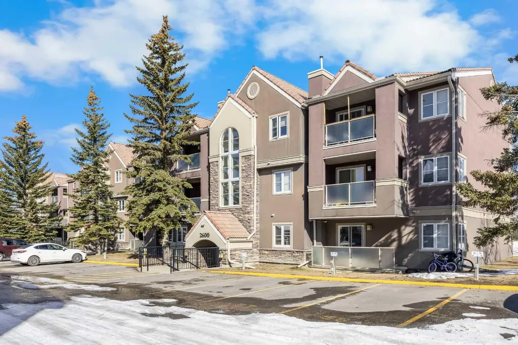 2623 Edenwold Heights NW Calgary AB T3A 3Y5
