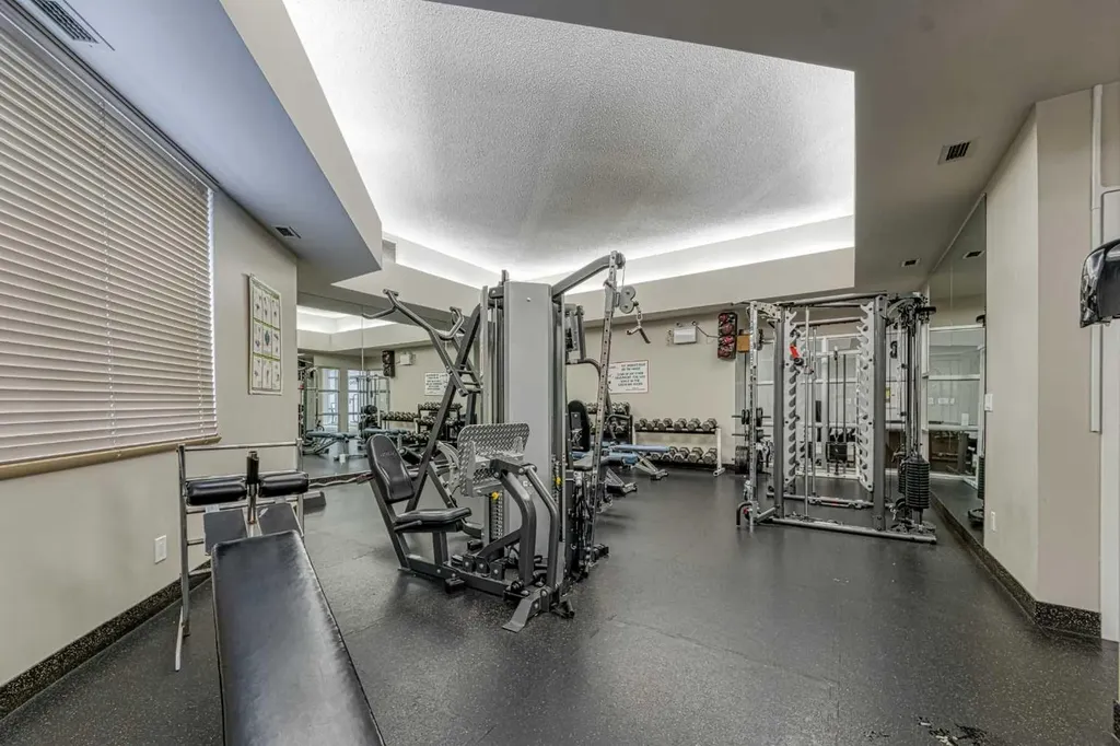 2623 Edenwold Heights NW Calgary AB T3A 3Y5