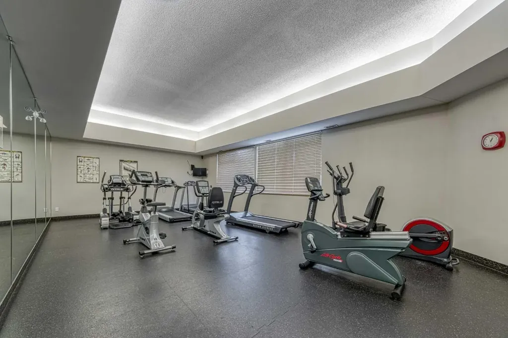 2623 Edenwold Heights NW Calgary AB T3A 3Y5
